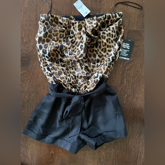 NWT Express Romper, Size Small, Leopard Print and Black, Leopard Print Romper - Picture 2 of 6